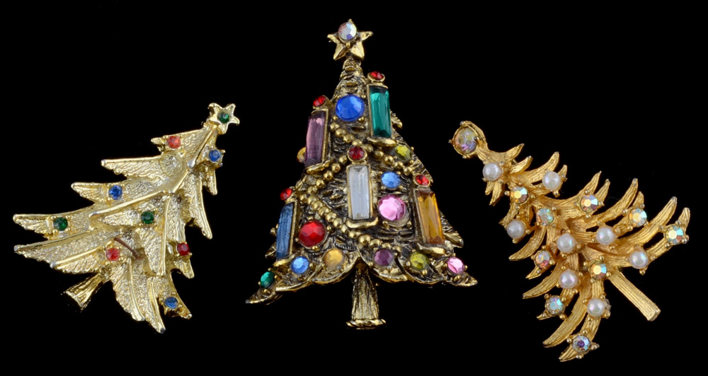 Five Signed Christmas Brooches Including Eisenberg Ice