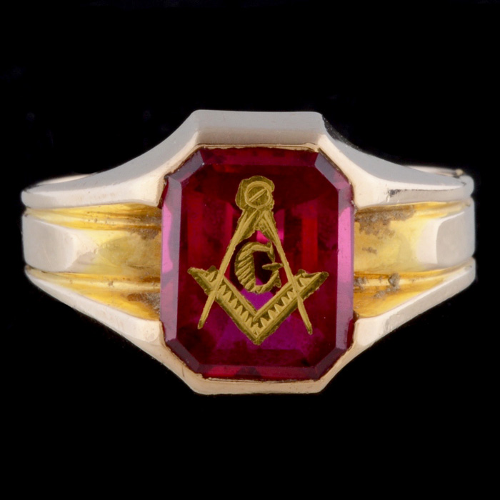 10K Yellow Gold and Red Glass Freemasonry Ring