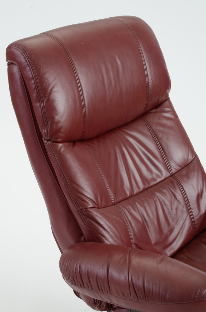 Lane Furniture "Rebel" Recliner Chair with Ottoman