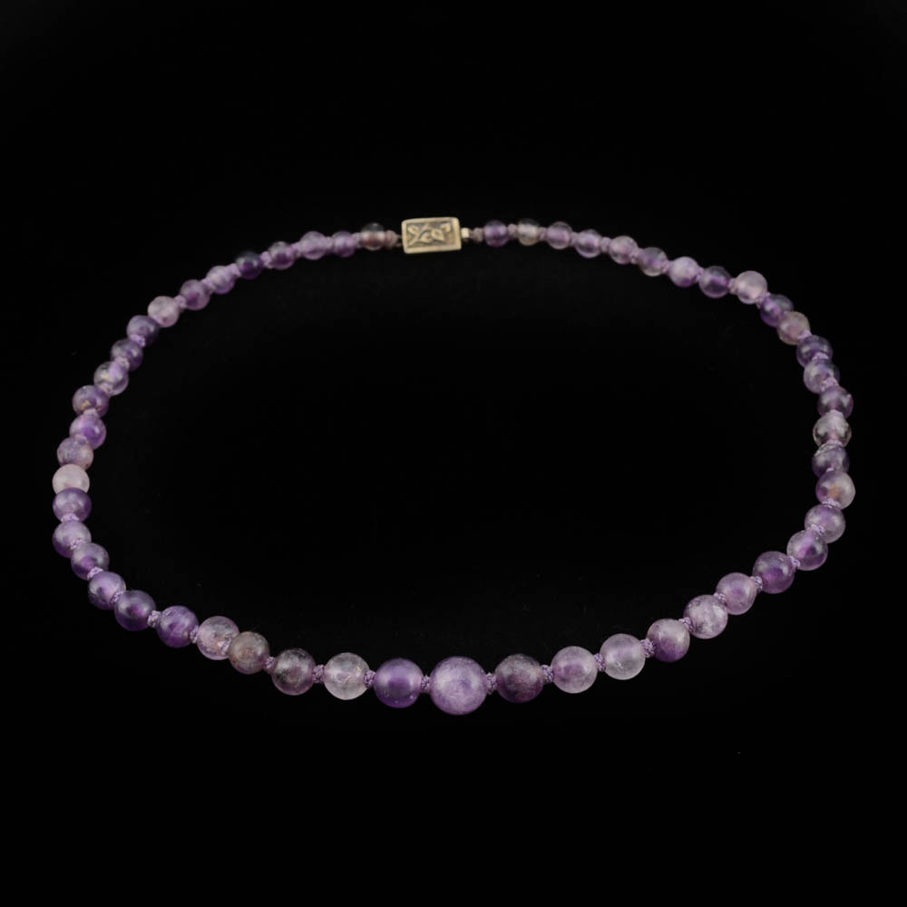 Early 20th Century Chinese Export Amethyst Beaded Necklace with Silver Clasp