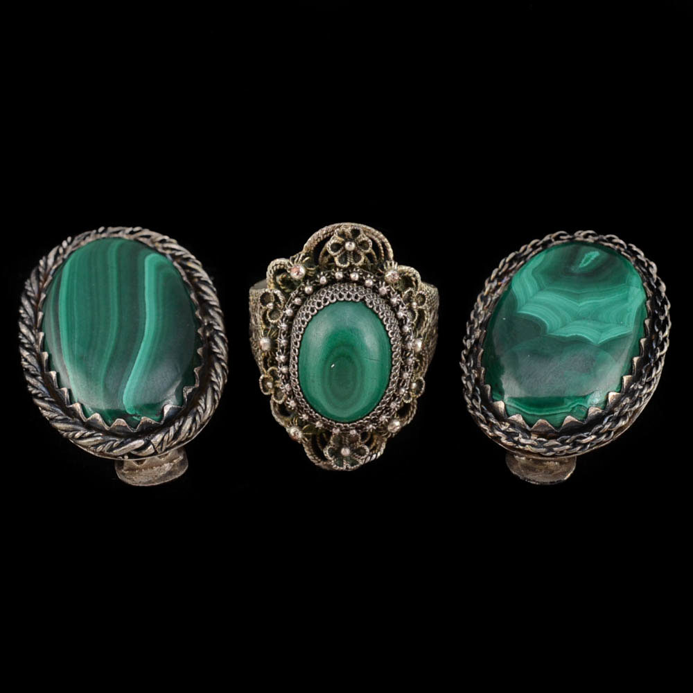 Early 20th Century Chinese Export Silver Filigree and Malachite Ring with Two Dress Clips