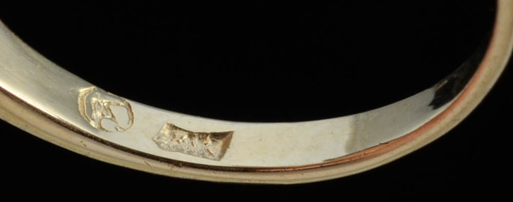 14K Yellow Gold Labradorite Feldspar and Tanzanite Ring