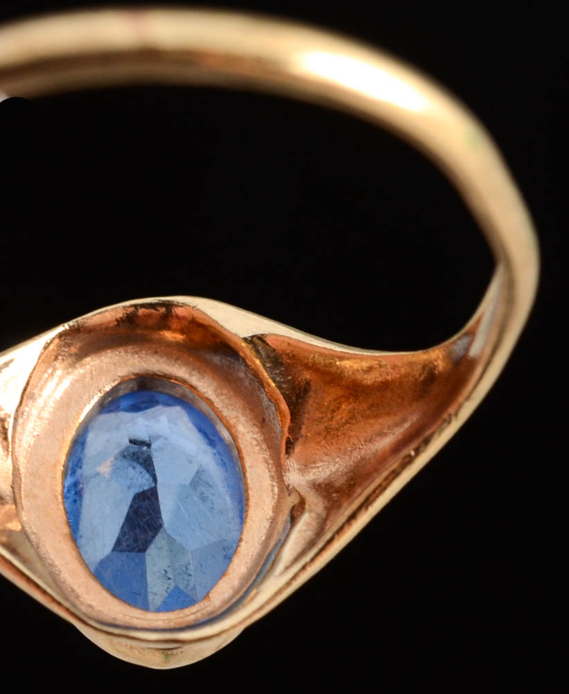 10K Yellow Gold Ring with Blue Glass Stone
