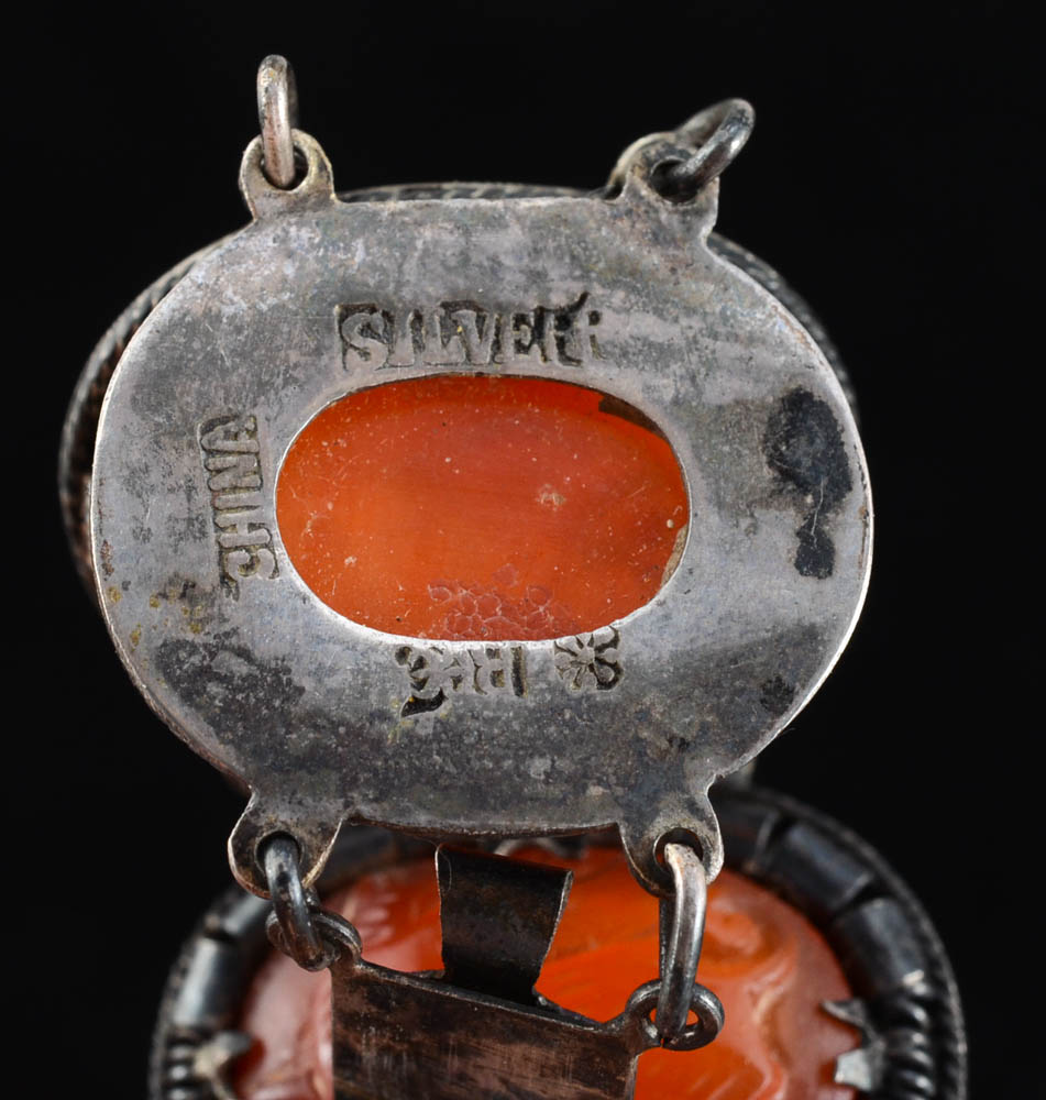 Early 20th Century Chinese Export 900 Silver and Carved Carnelian Link Bracelet