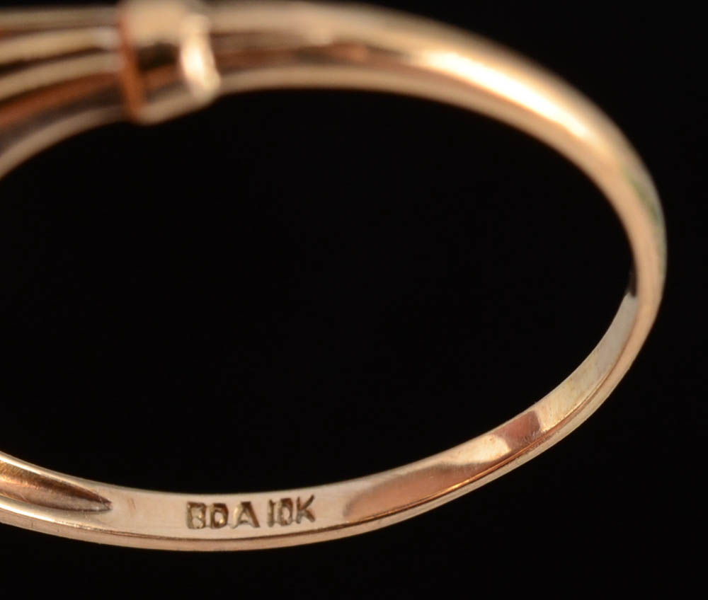 10K Yellow Gold Blue Glass Ring