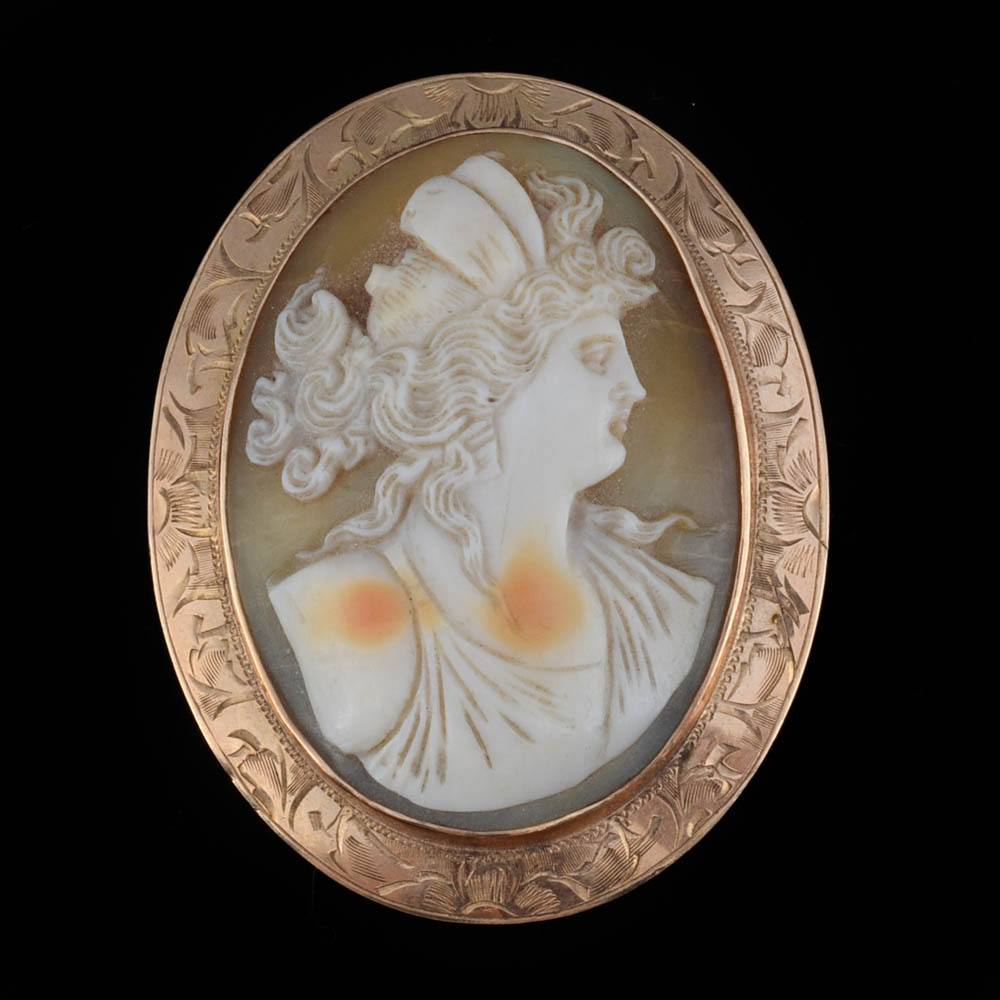 Victorian Engraved 10K Yellow Gold Hand Carved Shell Cameo Brooch/Pendant