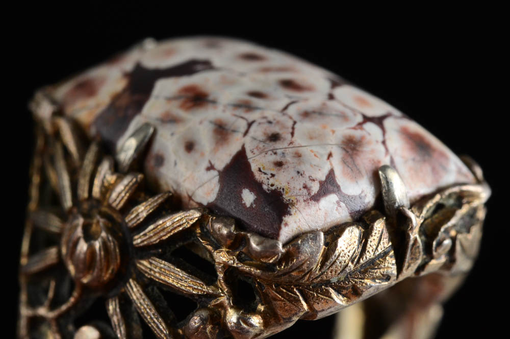 Early 20th Century Chinese Export 850 Silver and Leopard Jasper Openwork Ring