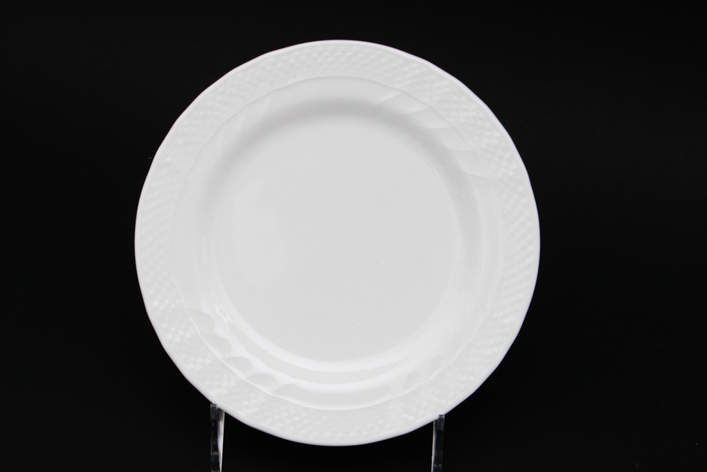 Fortessa Victoria Vitrified China Plate Set