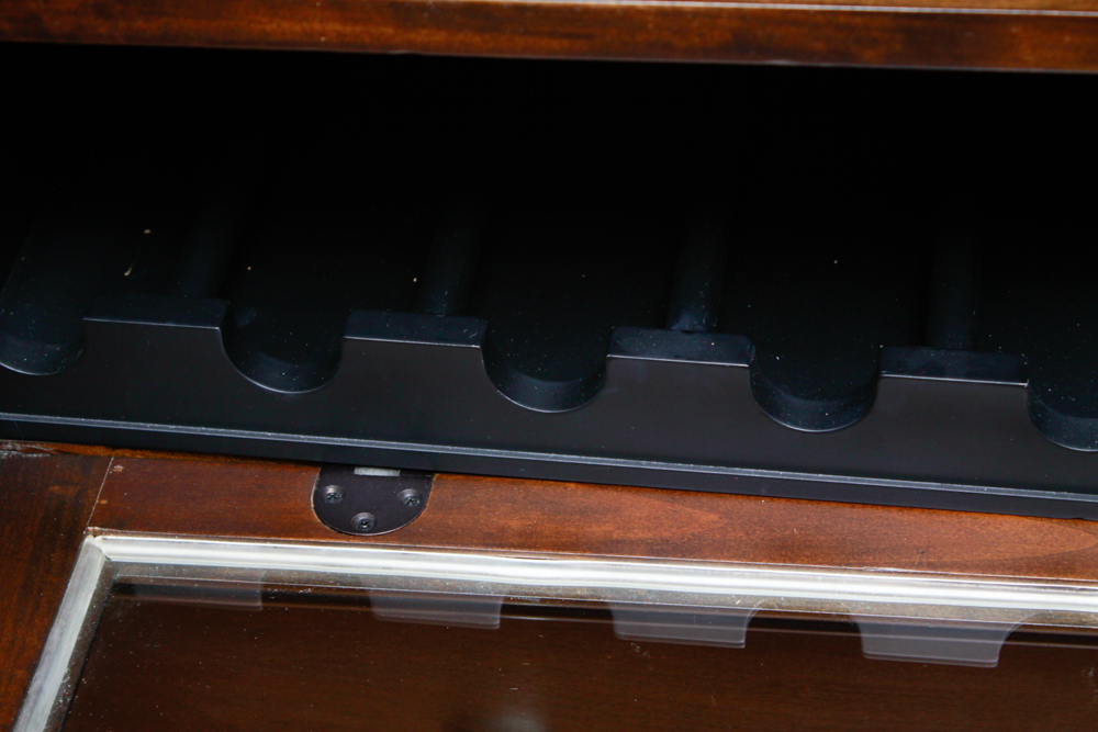 Stein World Media Chest