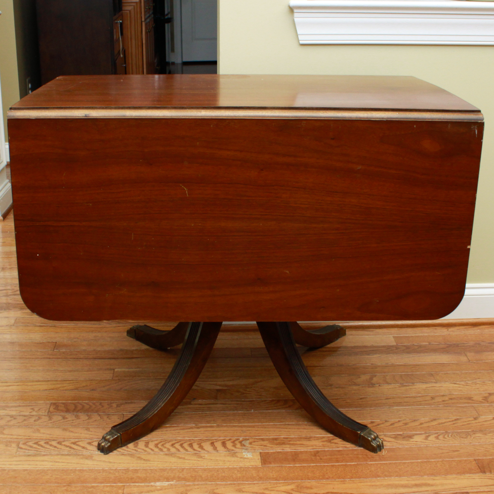 Duncan Phyfe Style Drop Leaf Table