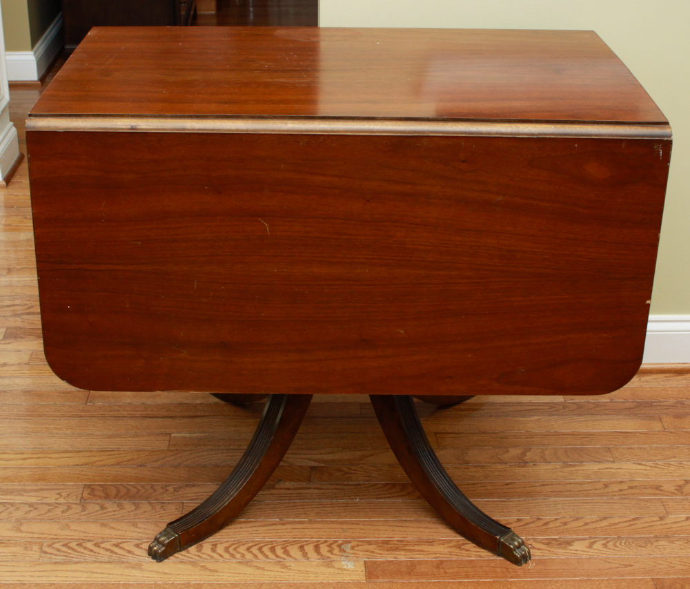 Duncan Phyfe Style Drop Leaf Table