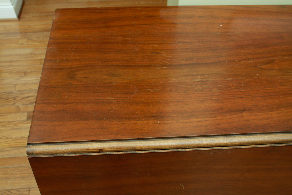 Duncan Phyfe Style Drop Leaf Table