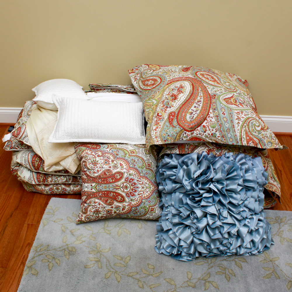 Tahari Home "Moroccan Medallion" King Bedding Set