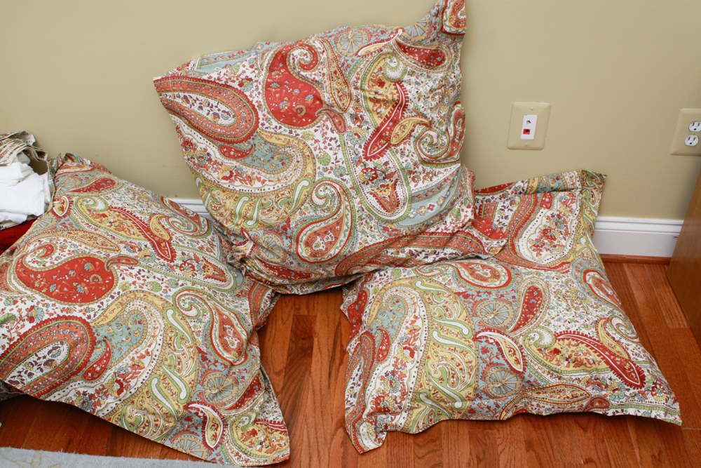 Tahari Home "Moroccan Medallion" King Bedding Set