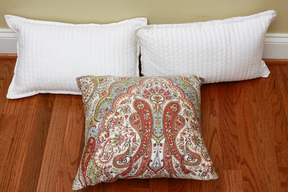 Tahari Home "Moroccan Medallion" King Bedding Set