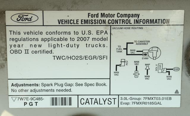 2007 White Mercury Mariner V6