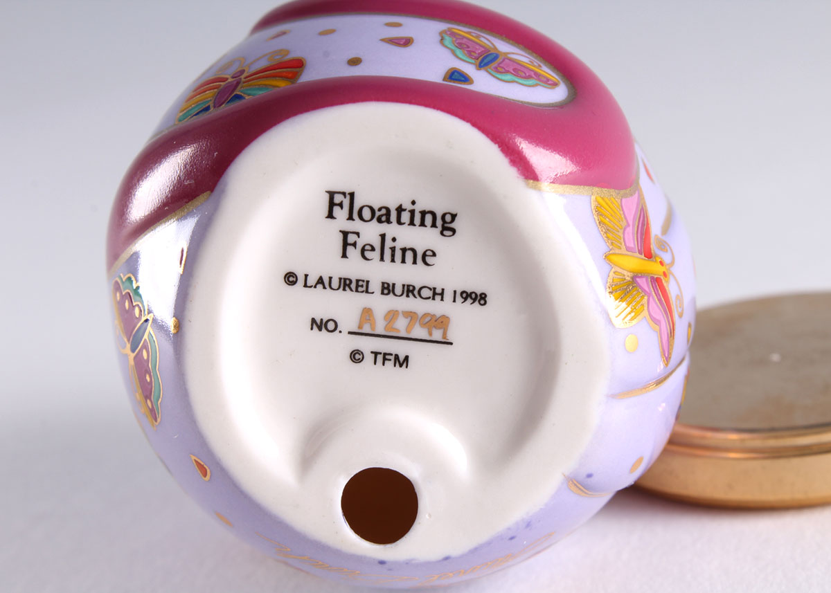 Laurel Burch "Floating Feline" Feline Egg by Franklin Mint