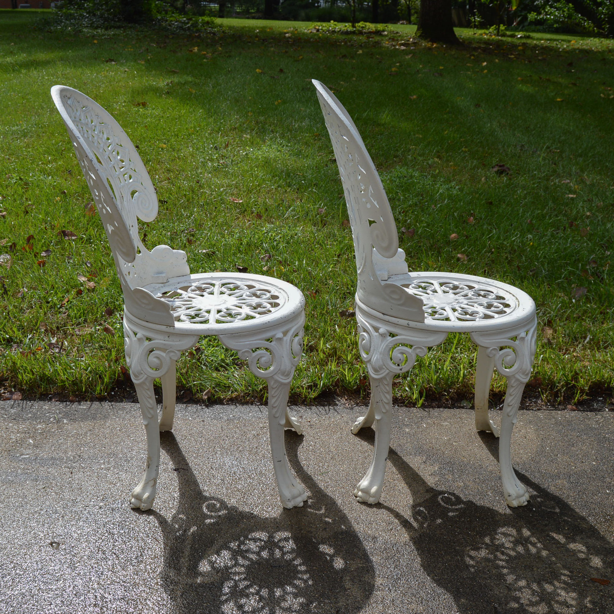 White Cast Iron Patio Table and Chairs