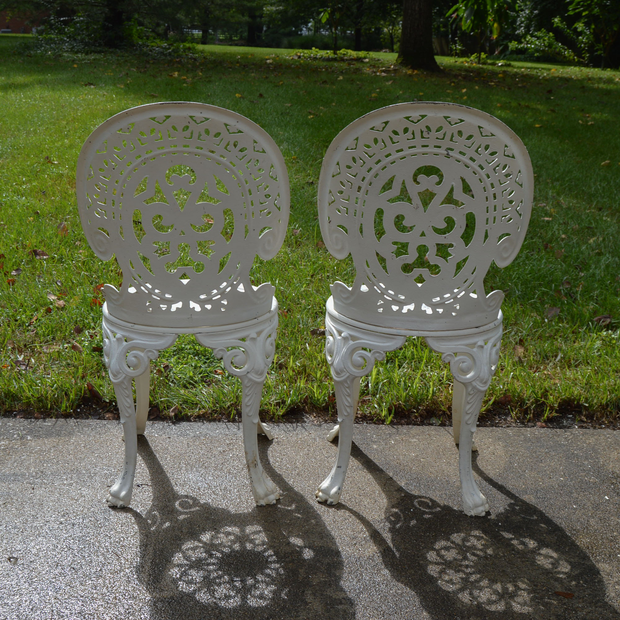 White Cast Iron Patio Table and Chairs
