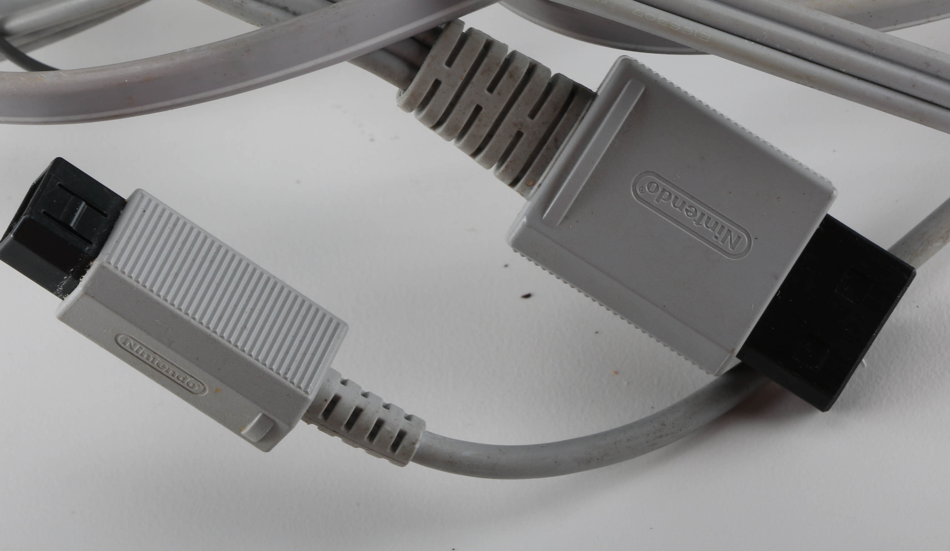 2006 Nintendo Wii Console With Naruto Graphic Plates