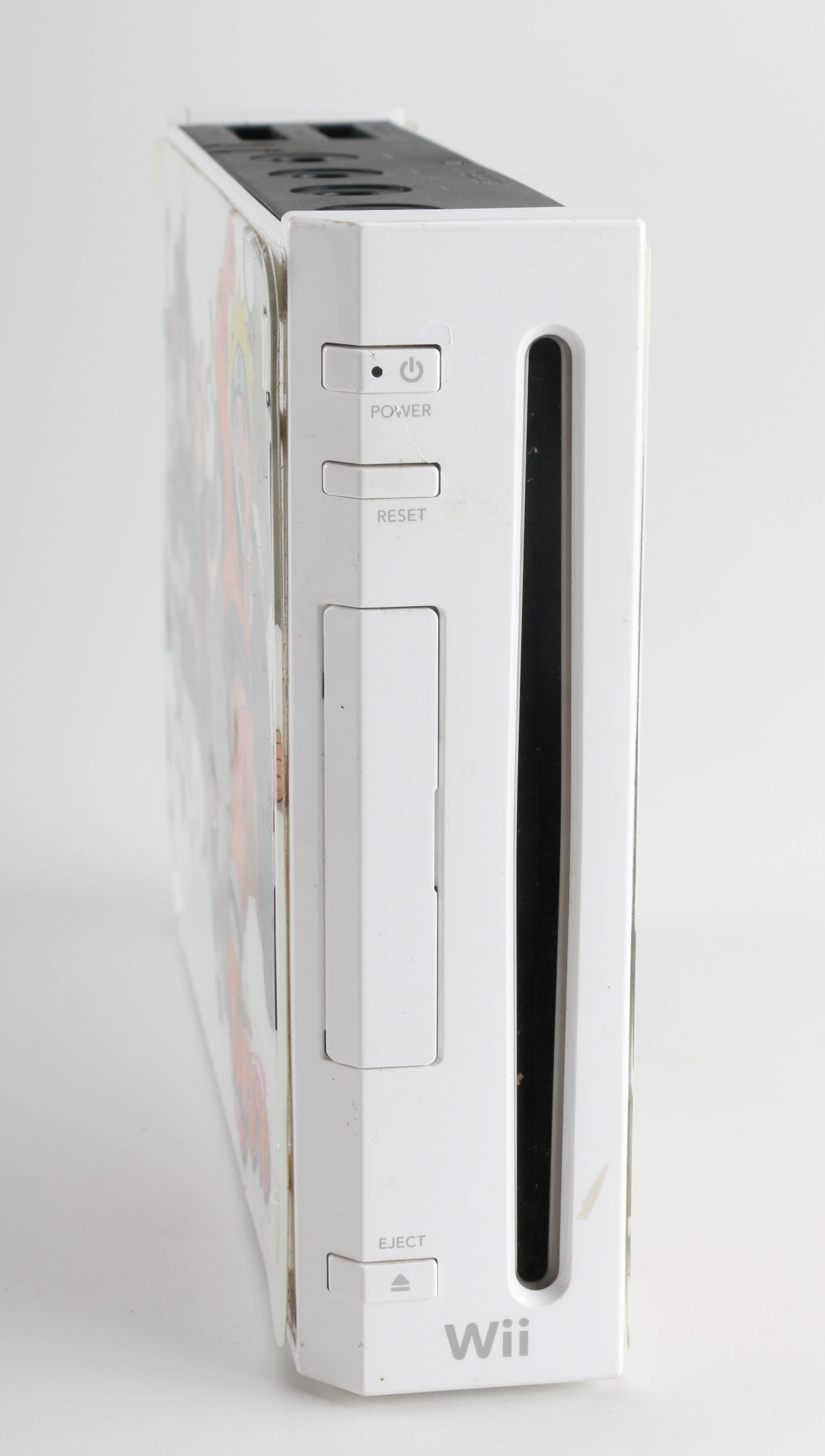 2006 Nintendo Wii Console With Naruto Graphic Plates