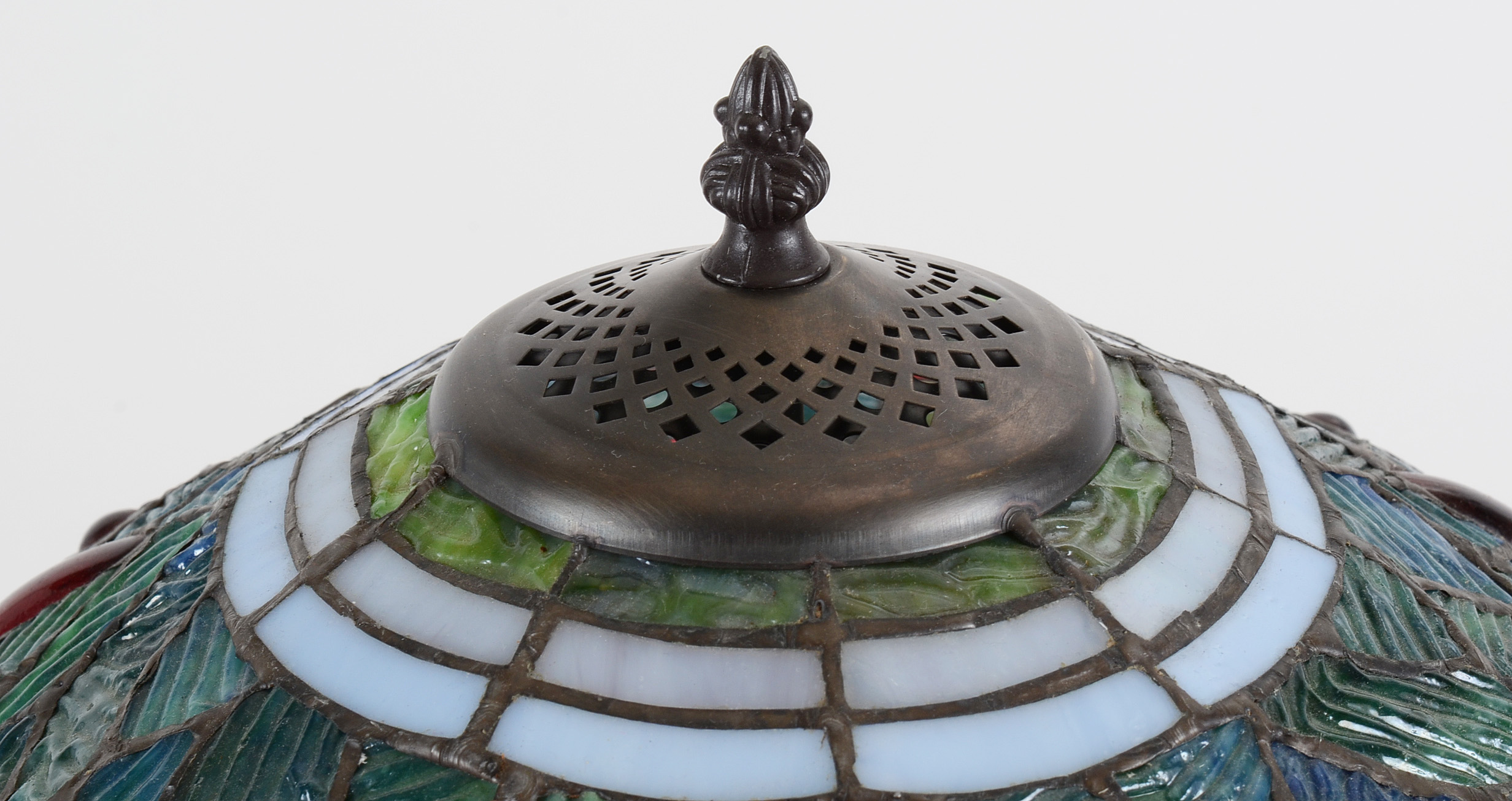 Stained Glass Dragonfly Lamp