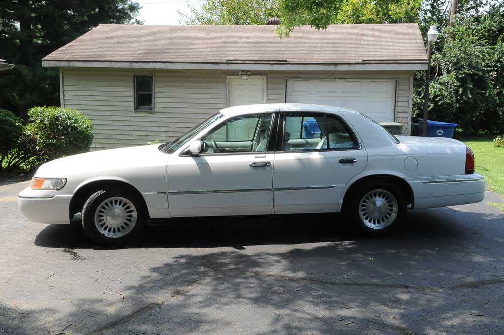 1999 Mercury Grand Marquis LS Sedan