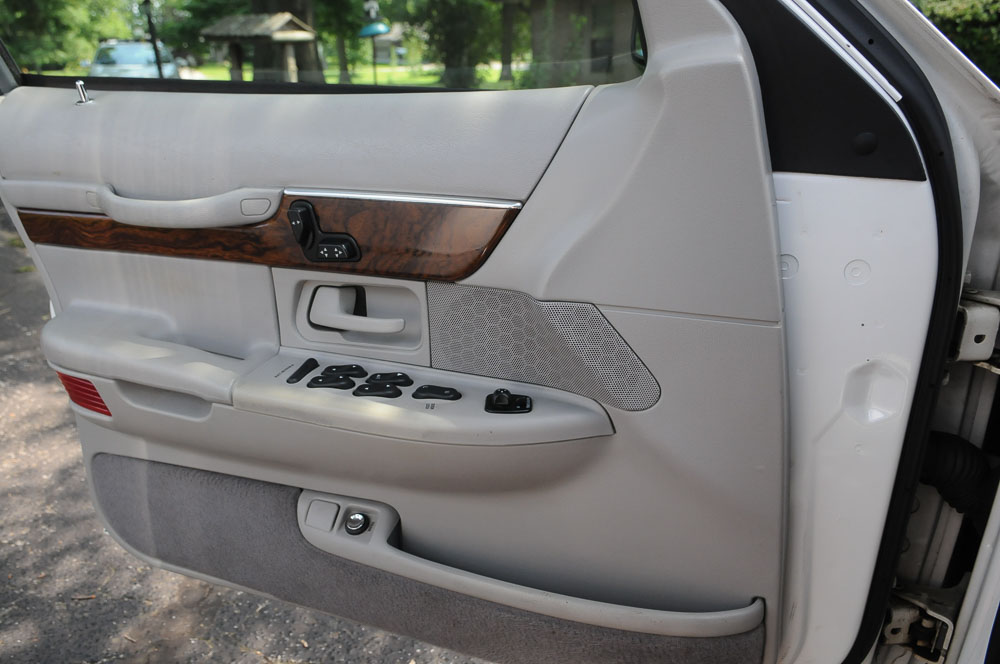 1999 Mercury Grand Marquis LS Sedan