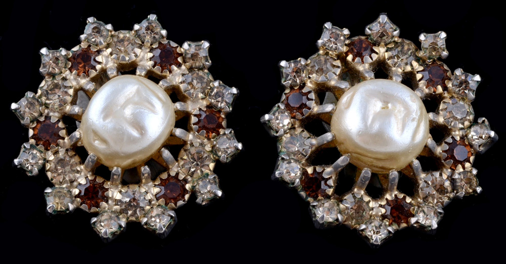 Weiss Bracelet, Brooch and Pair of Earrings