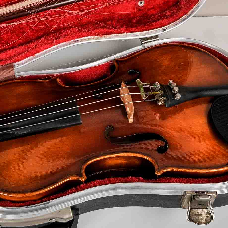 Vintage Kiso Suzuki Violin With Carrying Case