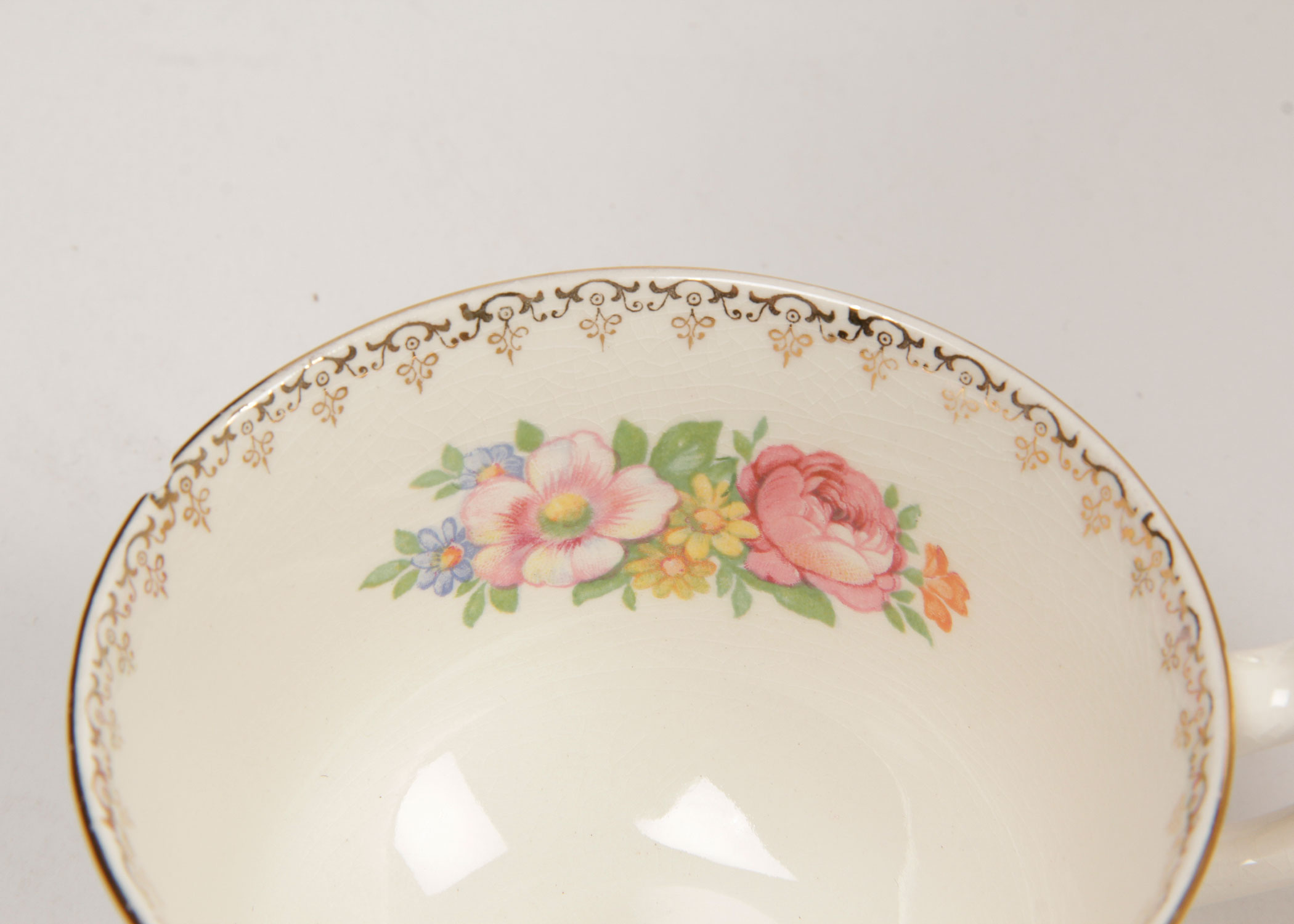 Homer Laughlin Royal Splendor 22 Carat Gold Place Settings for Six