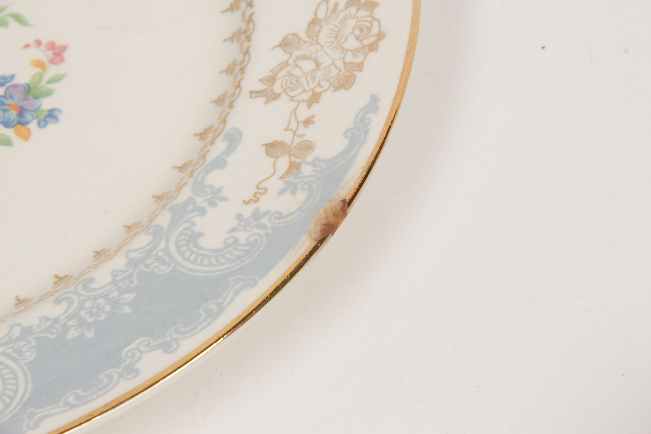 Homer Laughlin Royal Splendor 22 Carat Gold Place Settings for Six