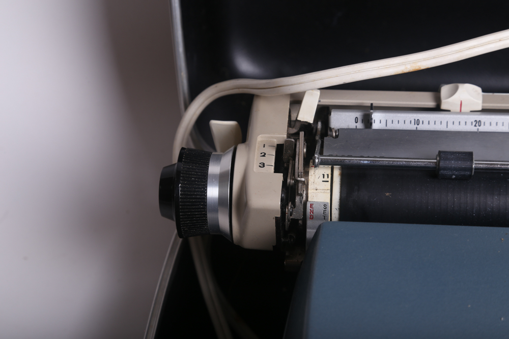 Smith-Corona Electra 120 Typewriter