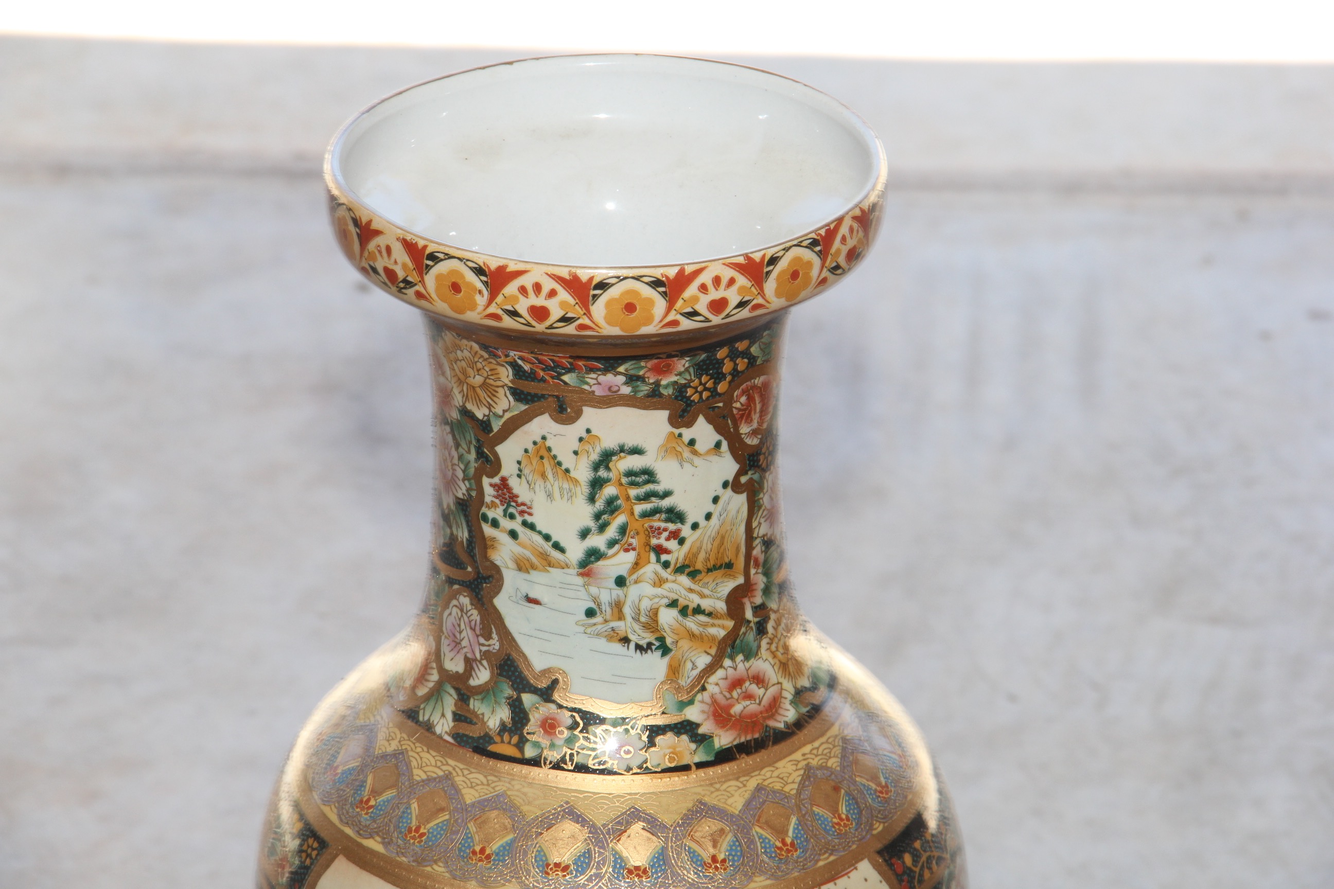 Japanese Setsuma Decorative Vase