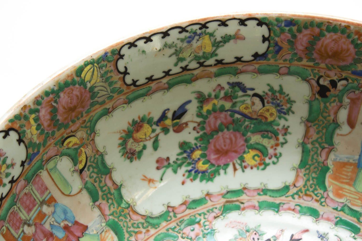 Vintage Chinese Rose Medallion China