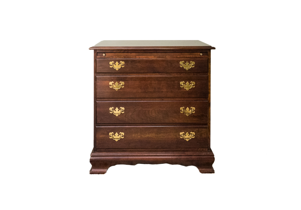 Chippendale Style Bachelors Chest
