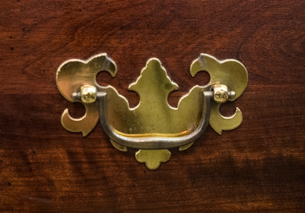 Chippendale Style Bachelors Chest
