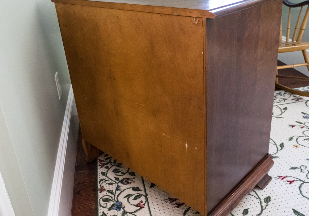 Chippendale Style Bachelors Chest