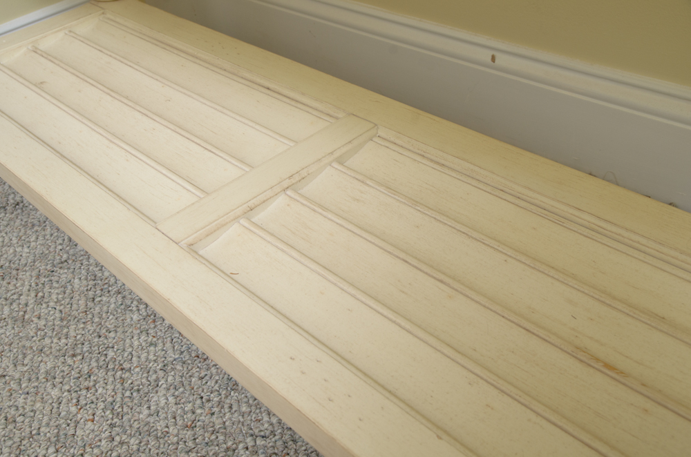 Havertys Newport Sofa Table