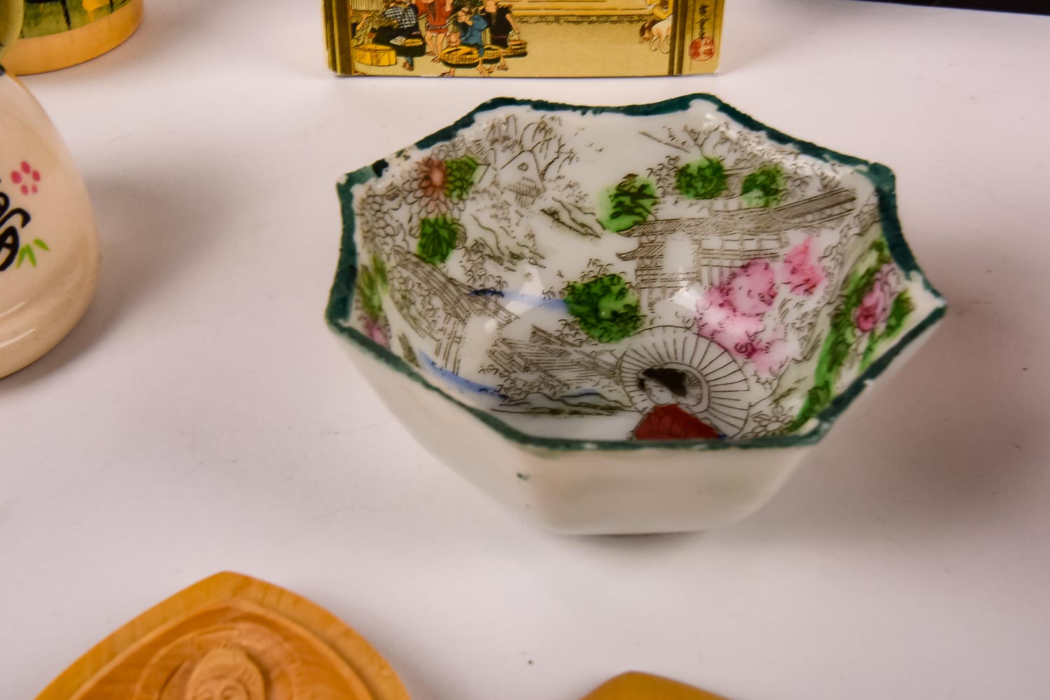 Japanese Decor and Collectibles