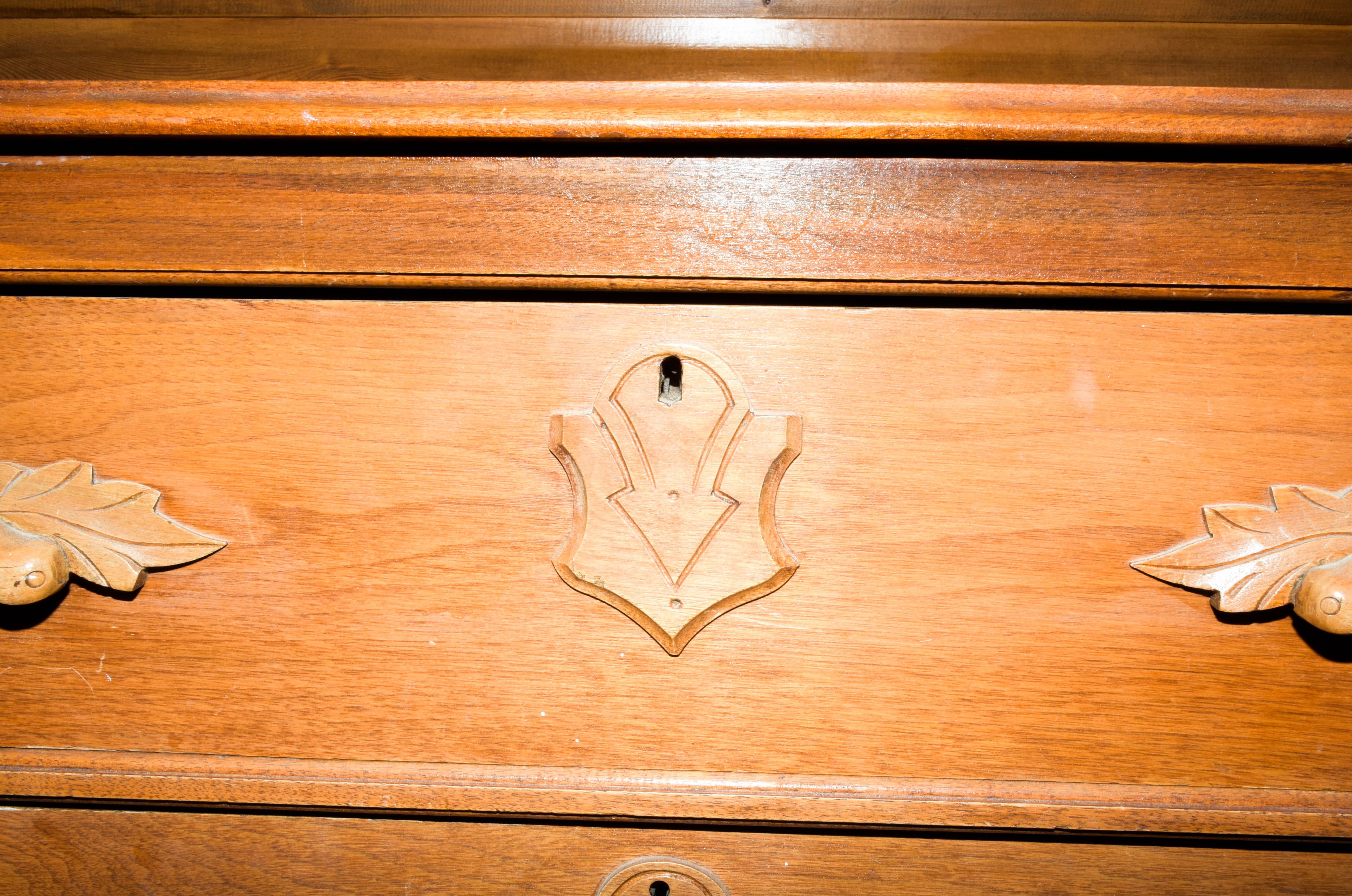 Antique Victorian Dresser