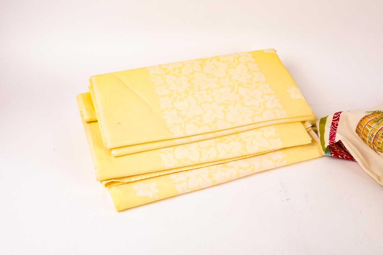 Collection of Kitchen Linens