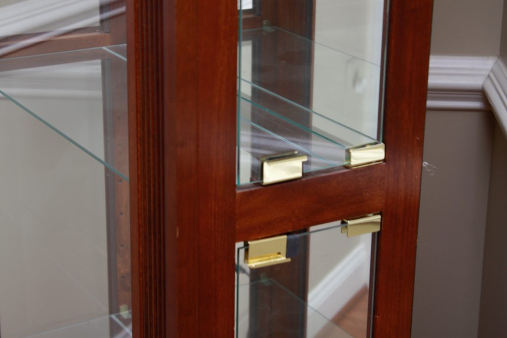 Pulaski Furniture Lighted Curio Cabinet