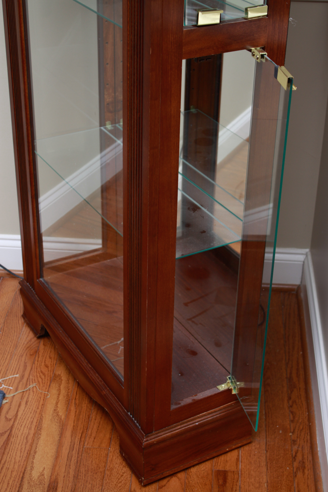 Pulaski Furniture Lighted Curio Cabinet