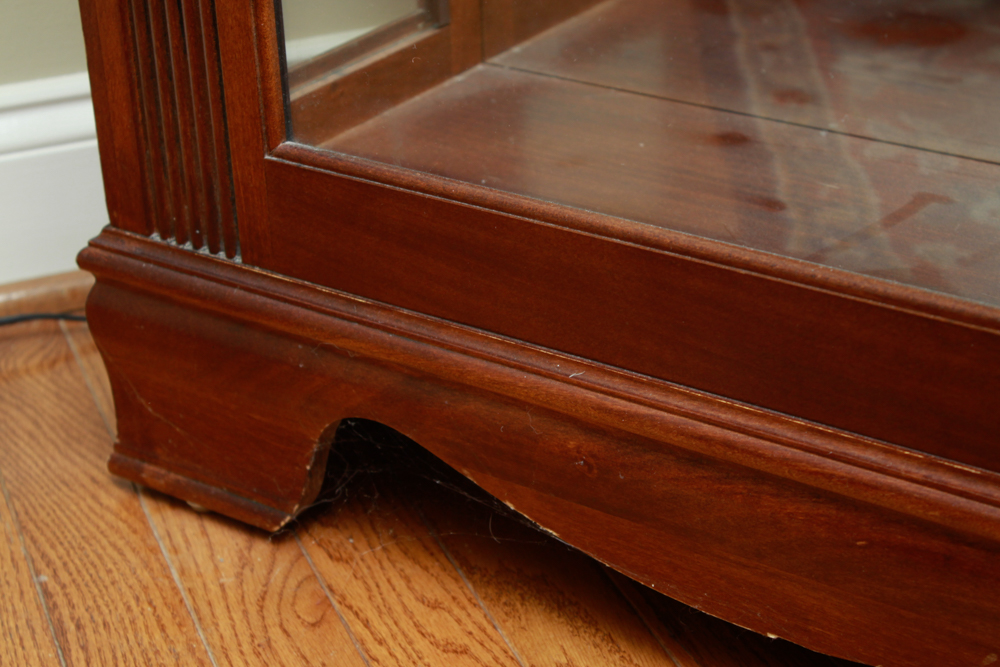 Pulaski Furniture Lighted Curio Cabinet