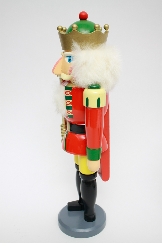 Collection of Erzgebirgische Volkskunst Nutcrackers
