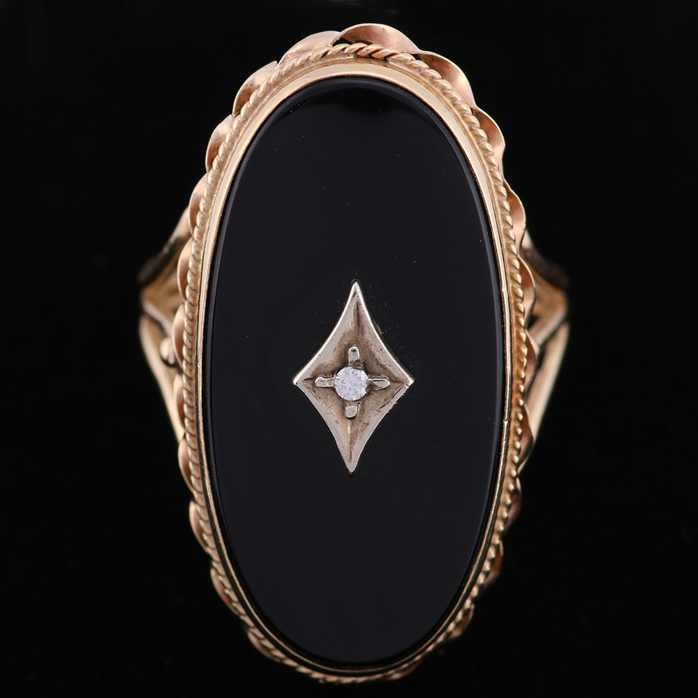 14K Yellow Gold Victorian Black Onyx Ring