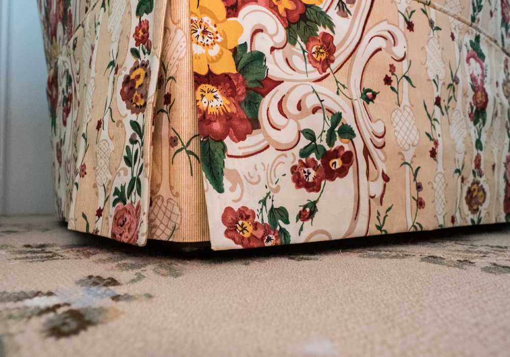 Tufted Floral Club Chair