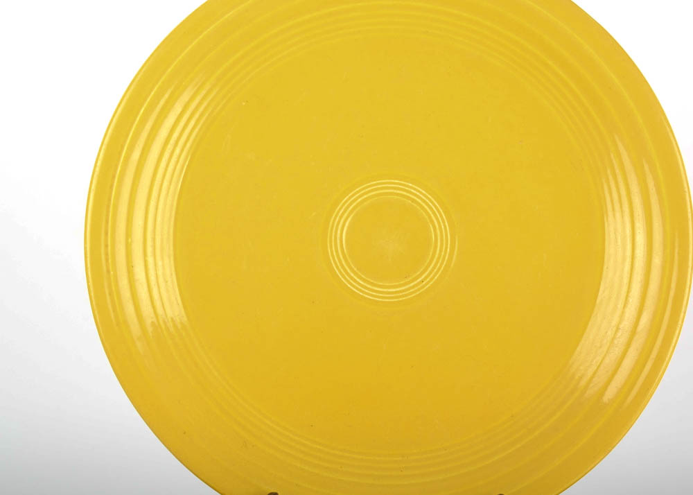 Set of Eight Vintage Fiestaware Plates in Sunny Yellow Glaze