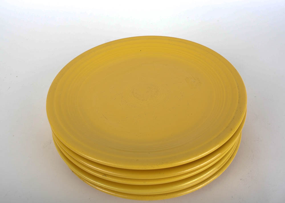 Set of Eight Vintage Fiestaware Plates in Sunny Yellow Glaze